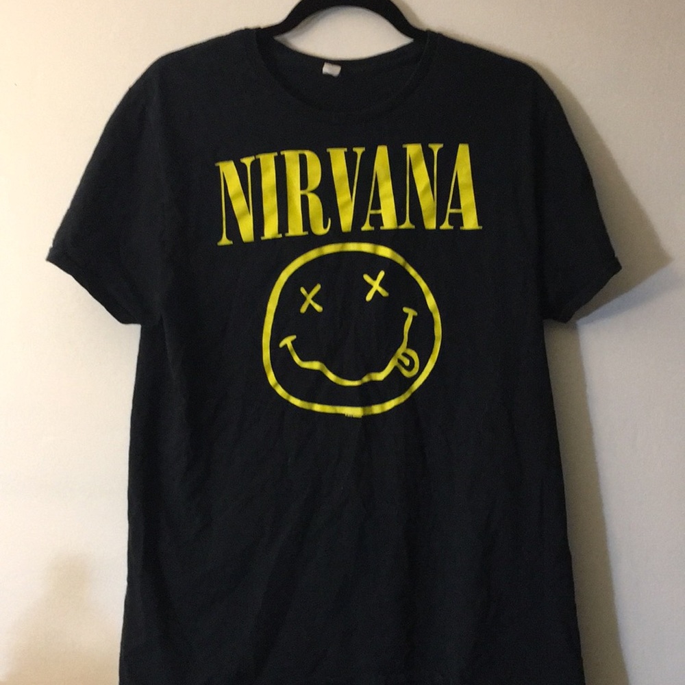 NWOT classic nirvana graphic tee - Picture 2 of 3